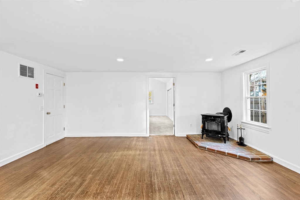 24 Blake Road Weymouth, MA 02188 - Photo 16 of 40 Gallery Image 16