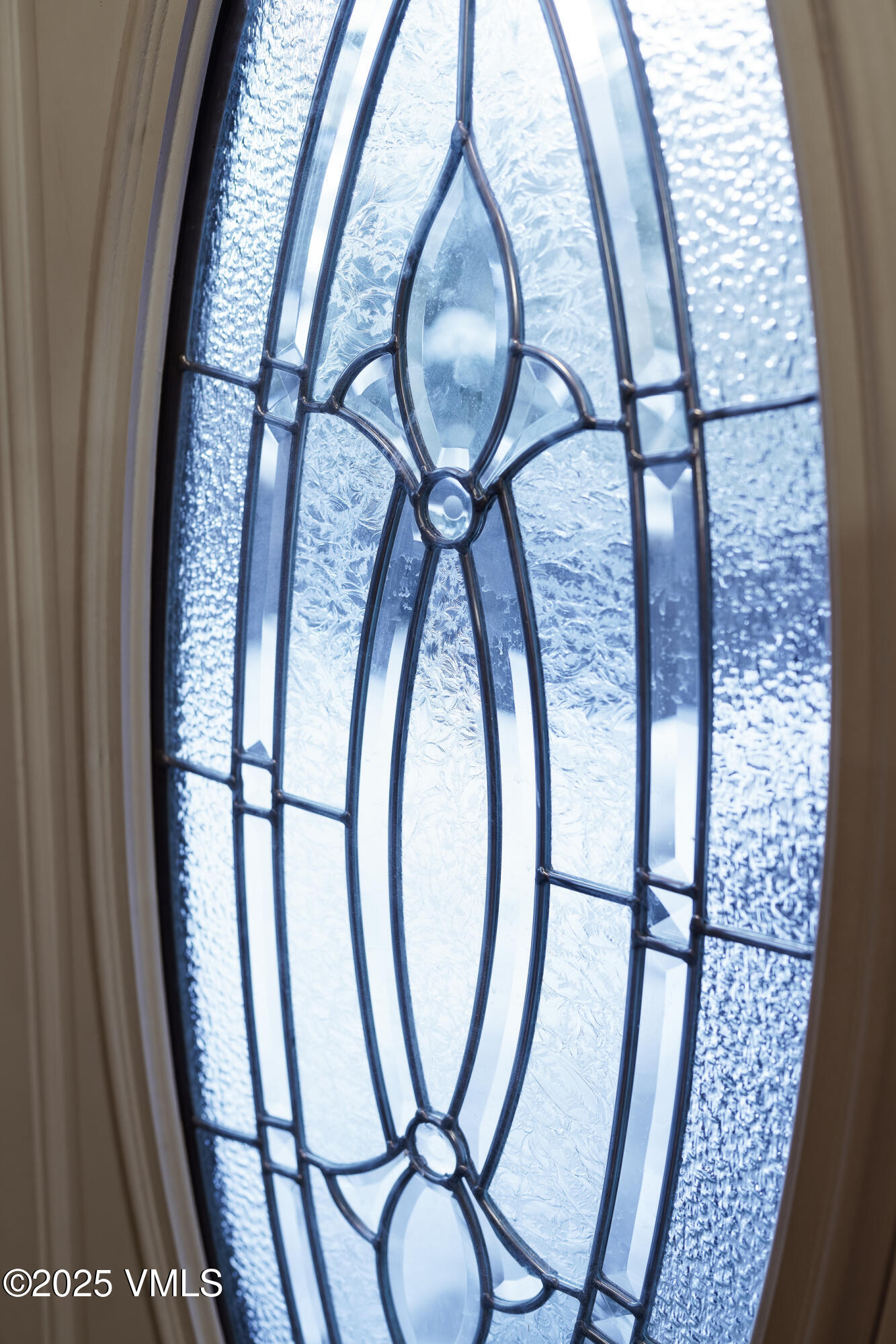 4595 Big Horn Road, Unit 5 Vail, CO 81657 - Photo 40 of 52 a view of an entryway with a mirror