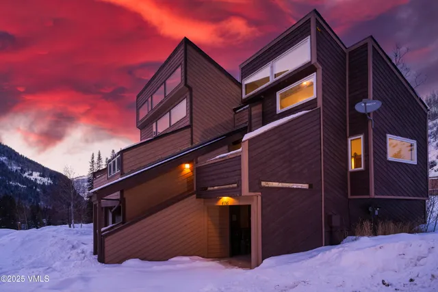 $1,945,000 | 4595 Big Horn Road, Unit 5, Vail, CO 81657