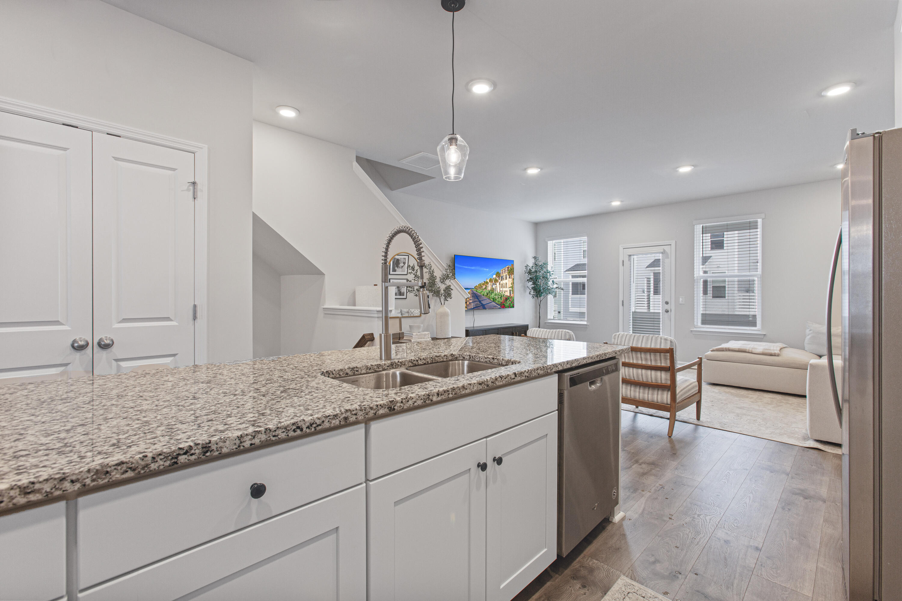 308 Pathfinder Way Charleston, SC 29492 - Photo 10 of 37 308 Pathfinder Way