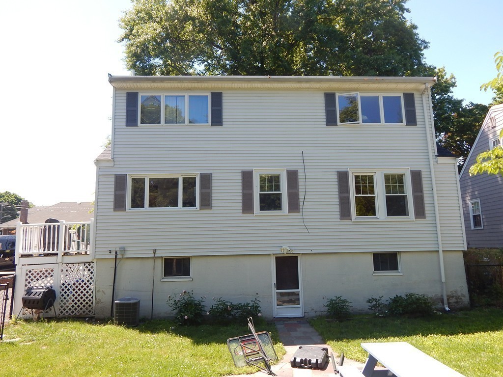 34 Wampatuck Road Quincy, MA 02169 - Photo 3 of 24 Gallery Image 3