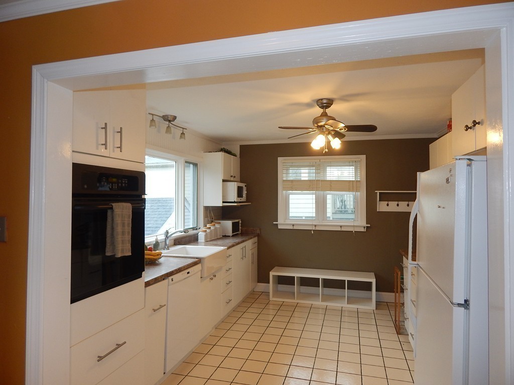 34 Wampatuck Road Quincy, MA 02169 - Photo 4 of 24 Gallery Image 4