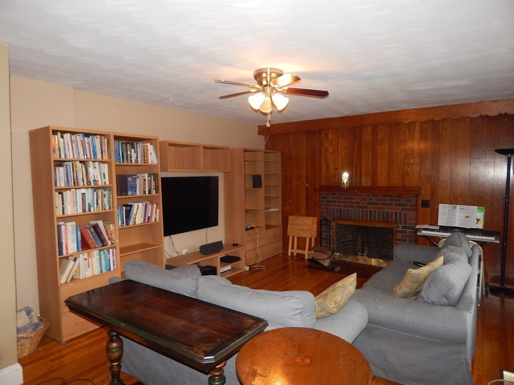 34 Wampatuck Road Quincy, MA 02169 - Photo 9 of 24 Gallery Image 9