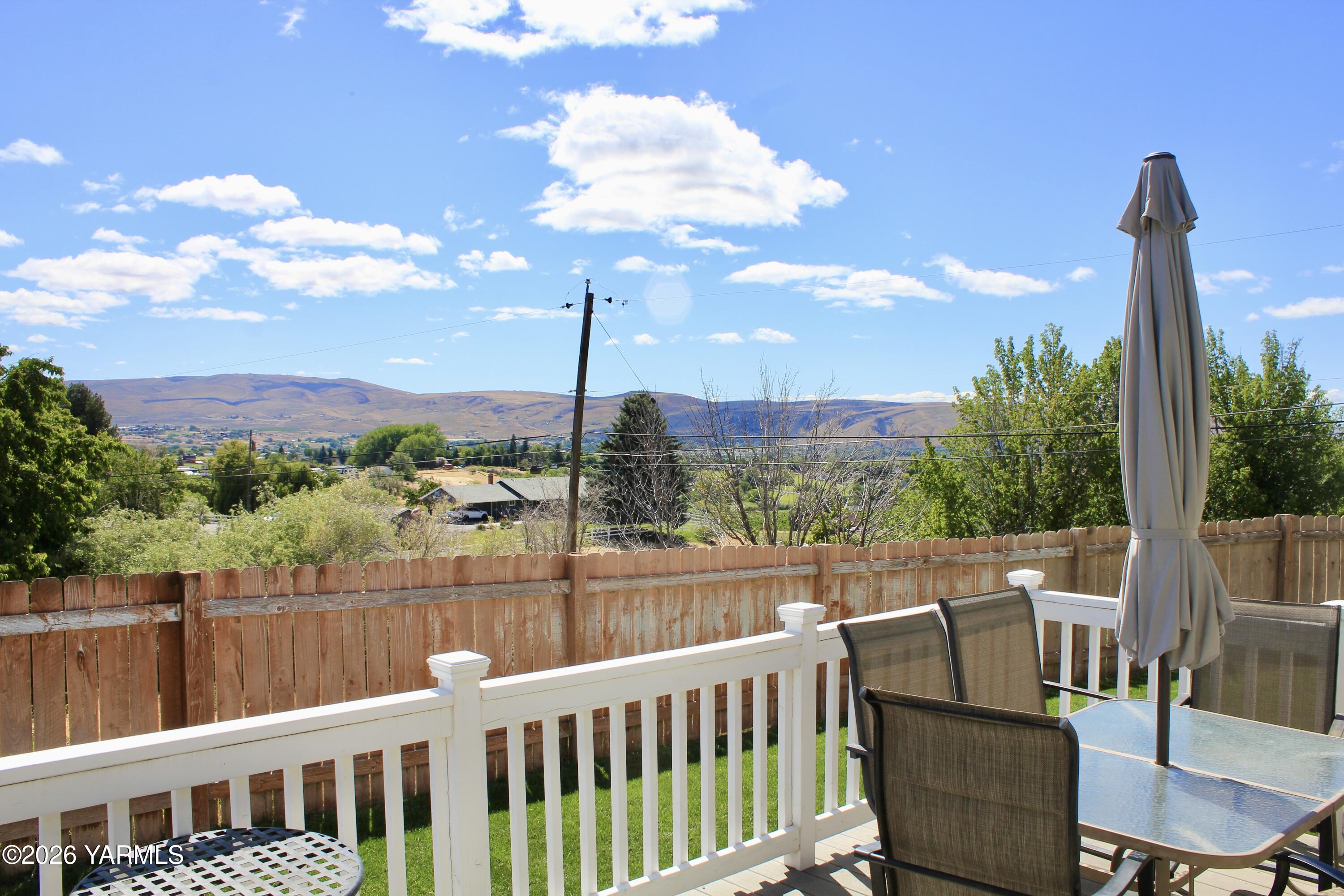 1101 Gore Road Selah, WA 98942 - Photo 42 of 42 Unwind in privacy
