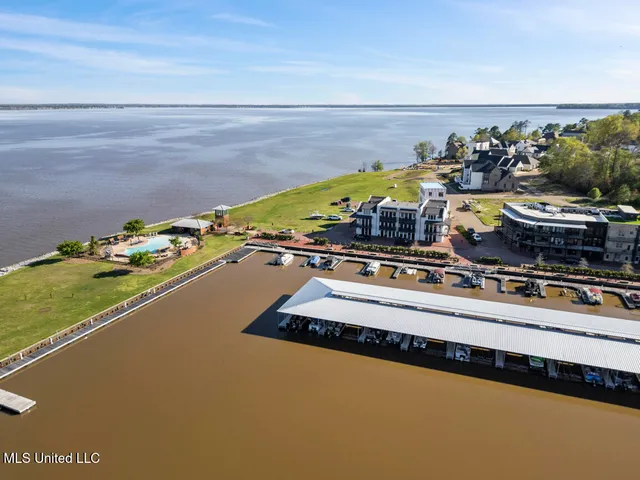 $190,000 | South Canal Drive, Madison, MS 39110