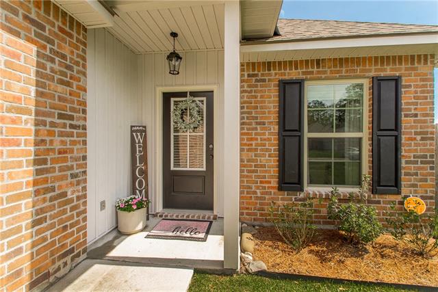 41724 Whisper Woods Road Ponchatoula, LA 70454 - Photo 2 of 25