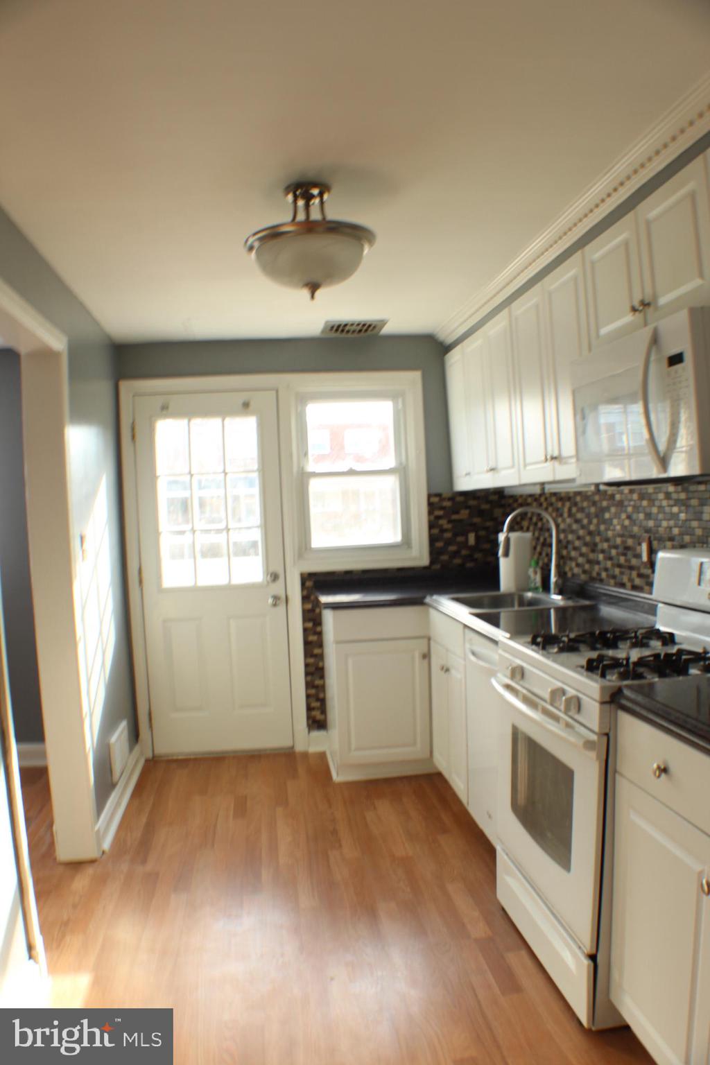 7835 Harold Road Baltimore, MD 21222 - Photo 12 of 30 Kitchen