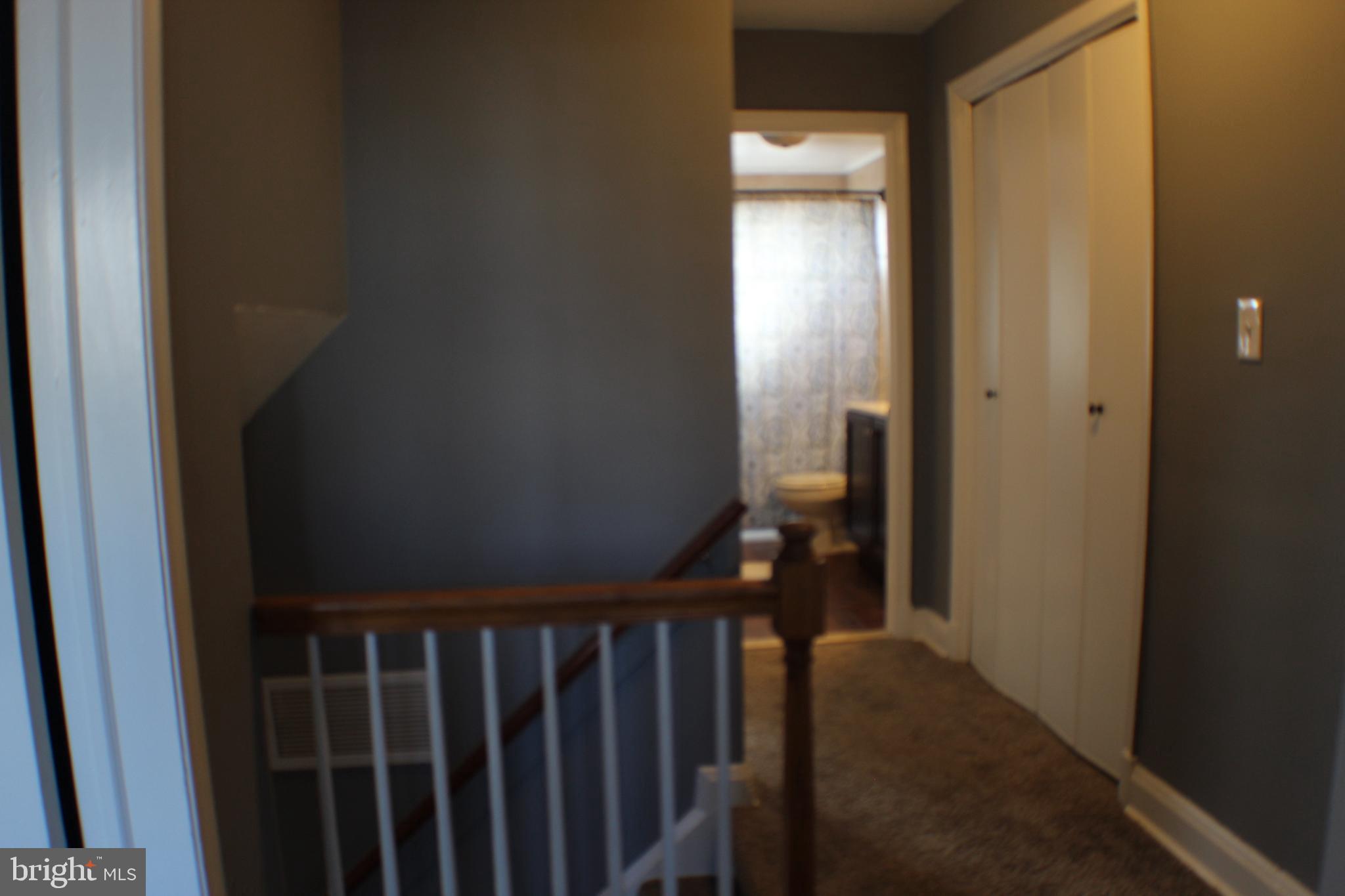 7835 Harold Road Baltimore, MD 21222 - Photo 14 of 30 Upper level hallway