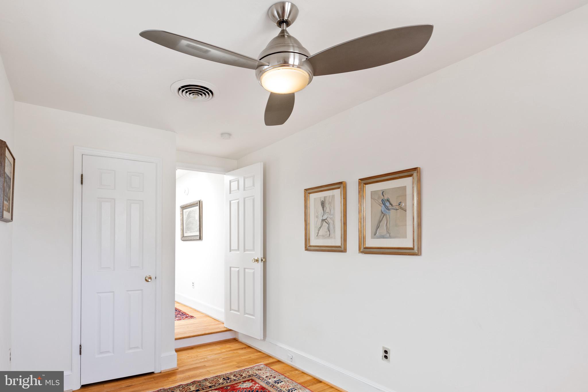 409 12th Street Southeast Washington, DC 20003 - Photo 20 of 20