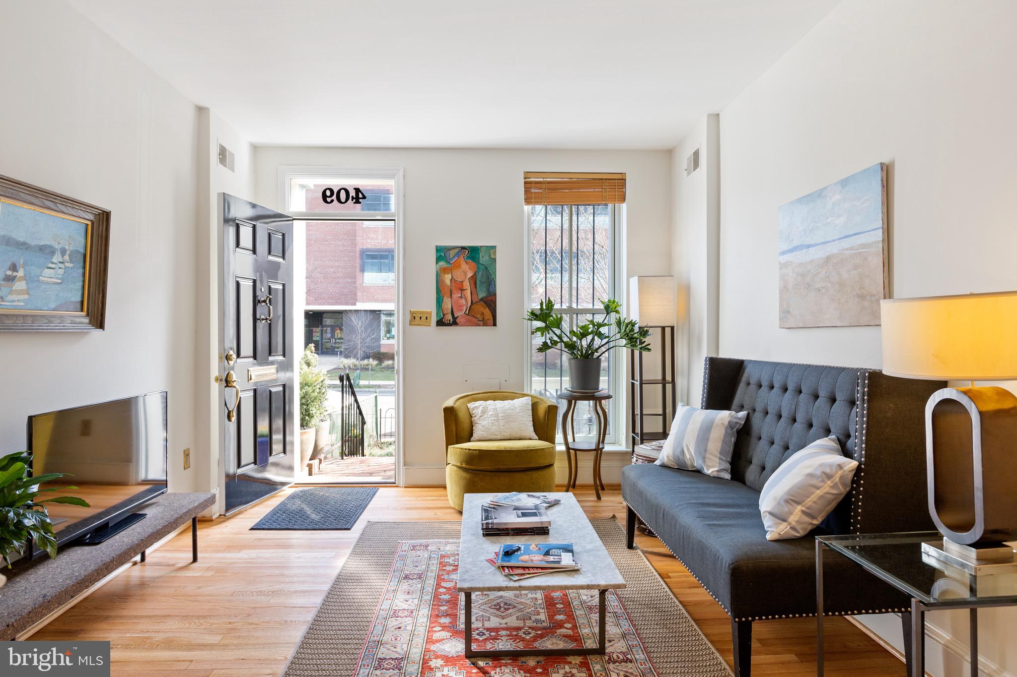 409 12th Street Southeast Washington, DC 20003 - Photo 5 of 20