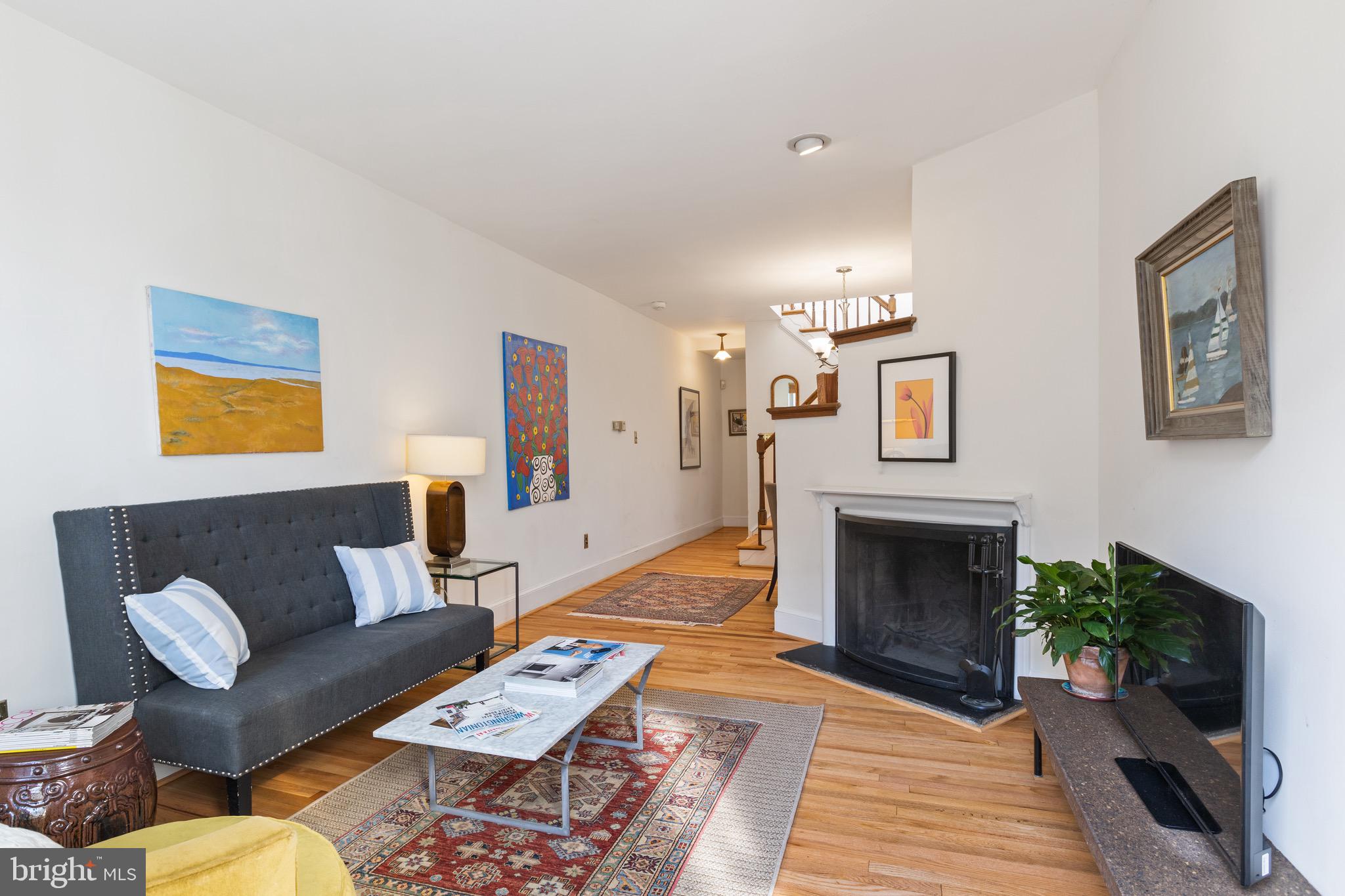 409 12th Street Southeast Washington, DC 20003 - Photo 6 of 20