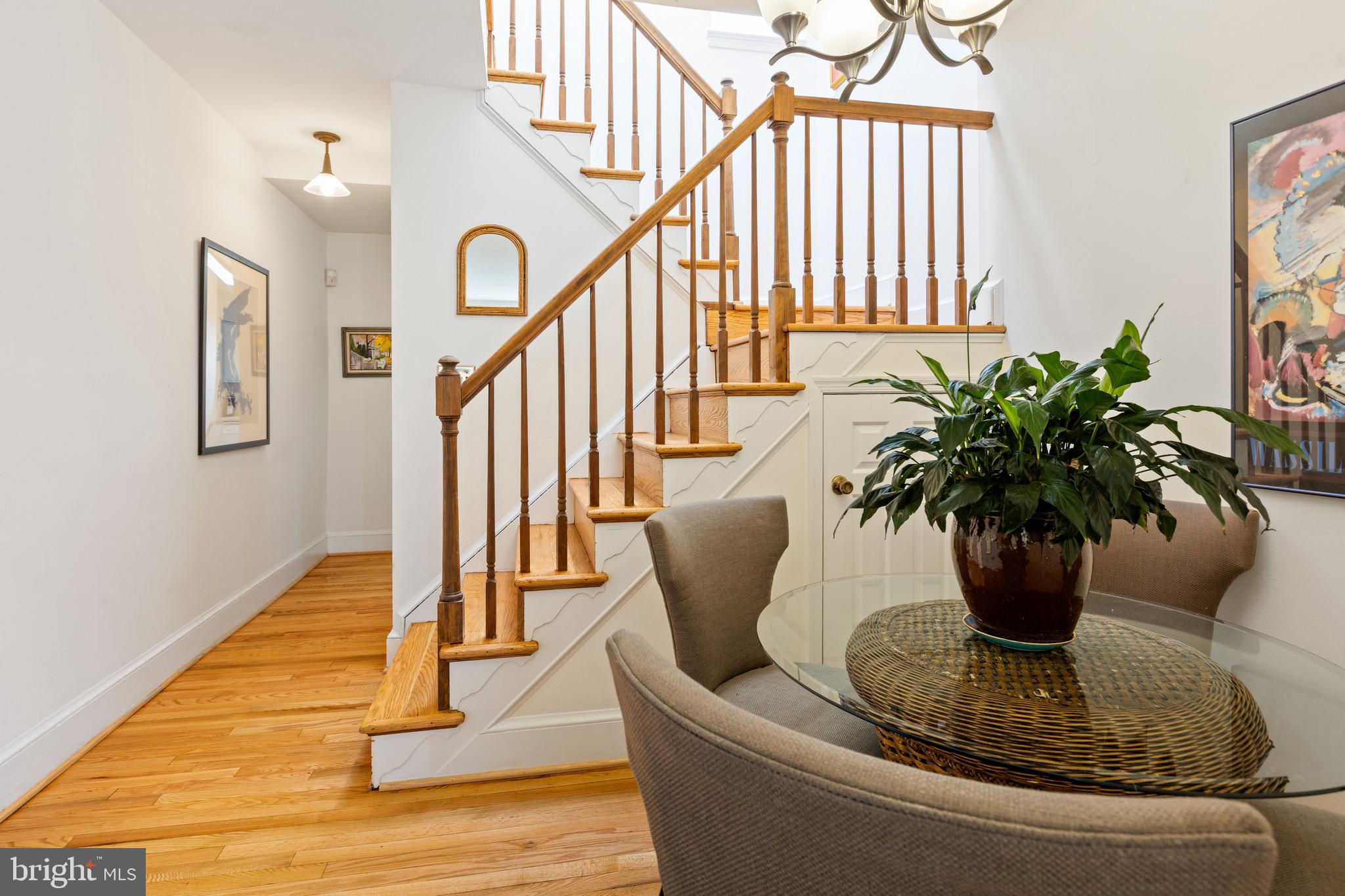 409 12th Street Southeast Washington, DC 20003 - Photo 7 of 20