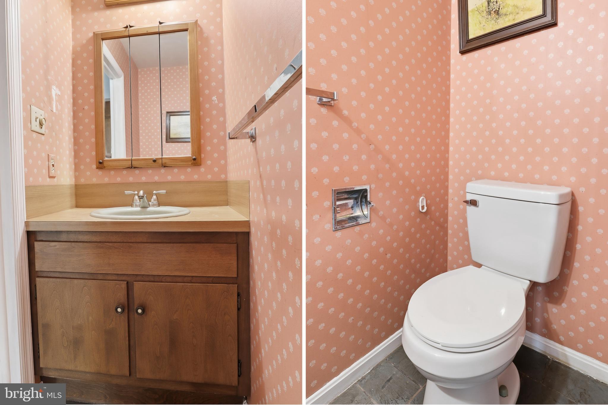 647 Candlewyck Road Lancaster, PA 17601 - Photo 20 of 59 a bathroom with a toilet sink and mirror