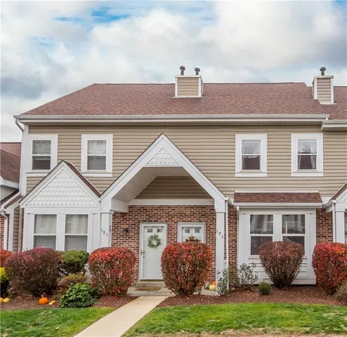$250,000 | 193 Old Village Lane, Bethel Park, PA 15102