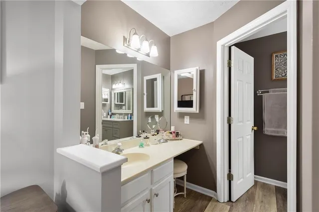 $250,000 | 193 Old Village Lane, Bethel Park, PA 15102