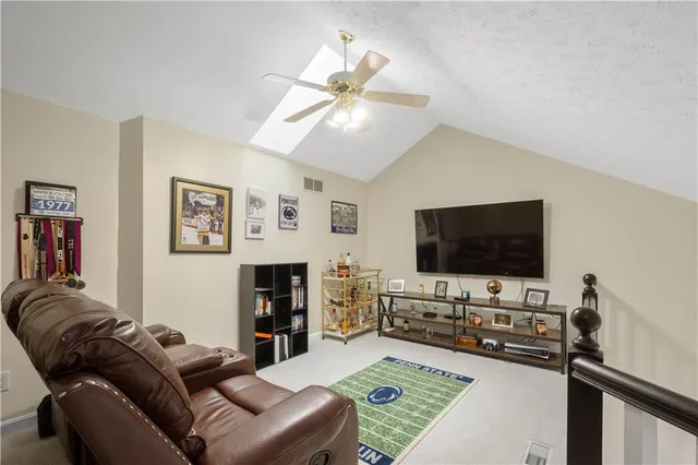 $250,000 | 193 Old Village Lane, Bethel Park, PA 15102