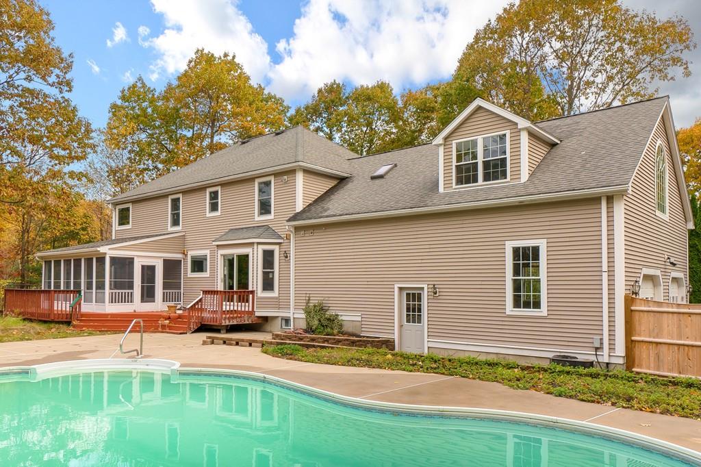 27 Harrington Road Westminster, MA 01473 - Photo 3 of 42
