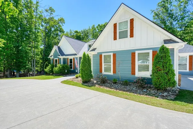 $749,900 | 2007 Edwards Lake Road, Greer, SC 29651