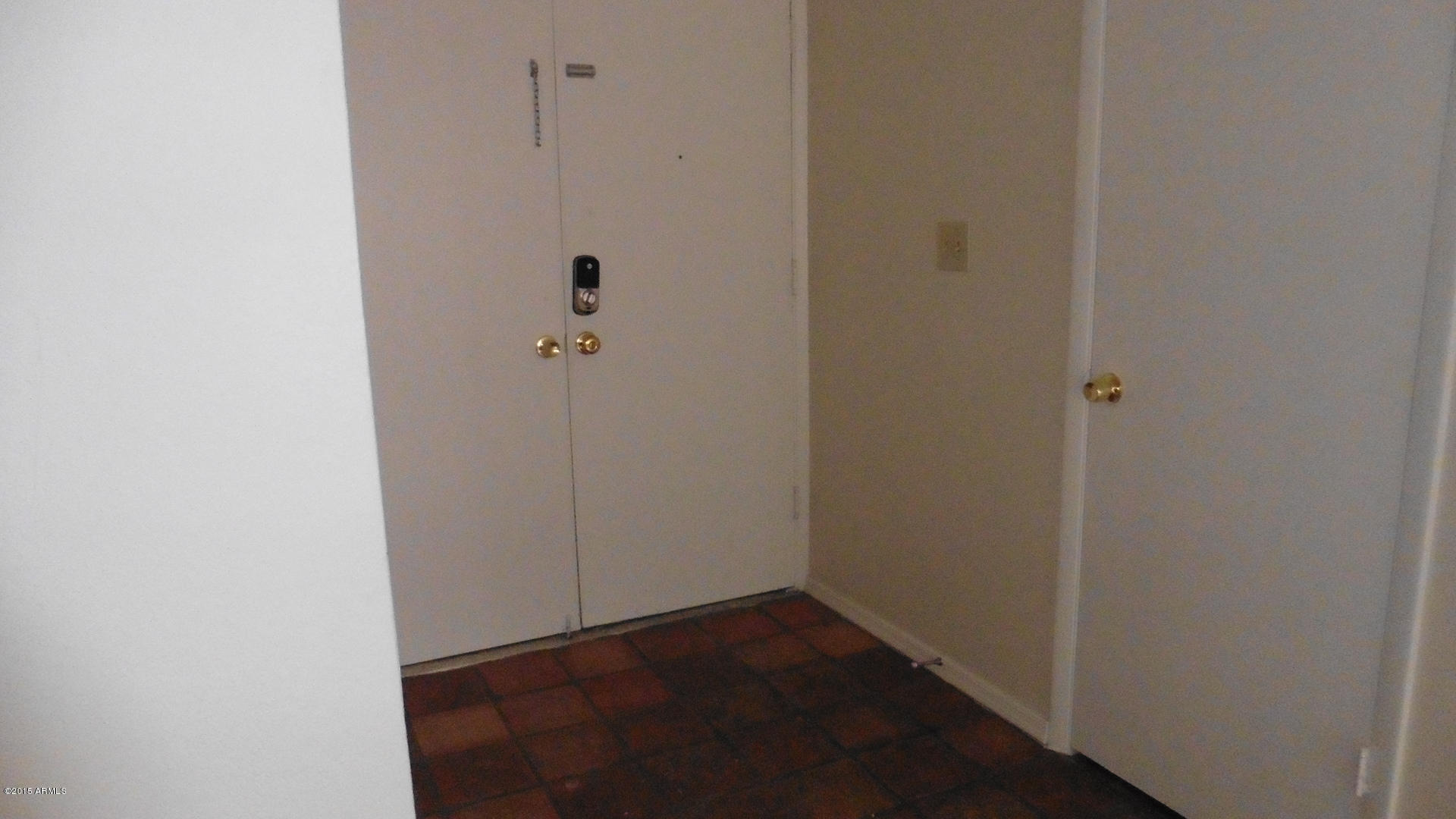4105 East Apollo Road Phoenix, AZ 85042 - Photo 7 of 17 colfin 4105 08