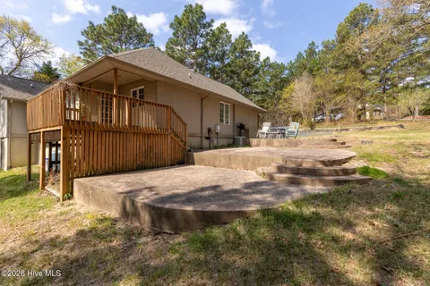 $370,000 | 112 Shadywood Court, West End, NC 27376