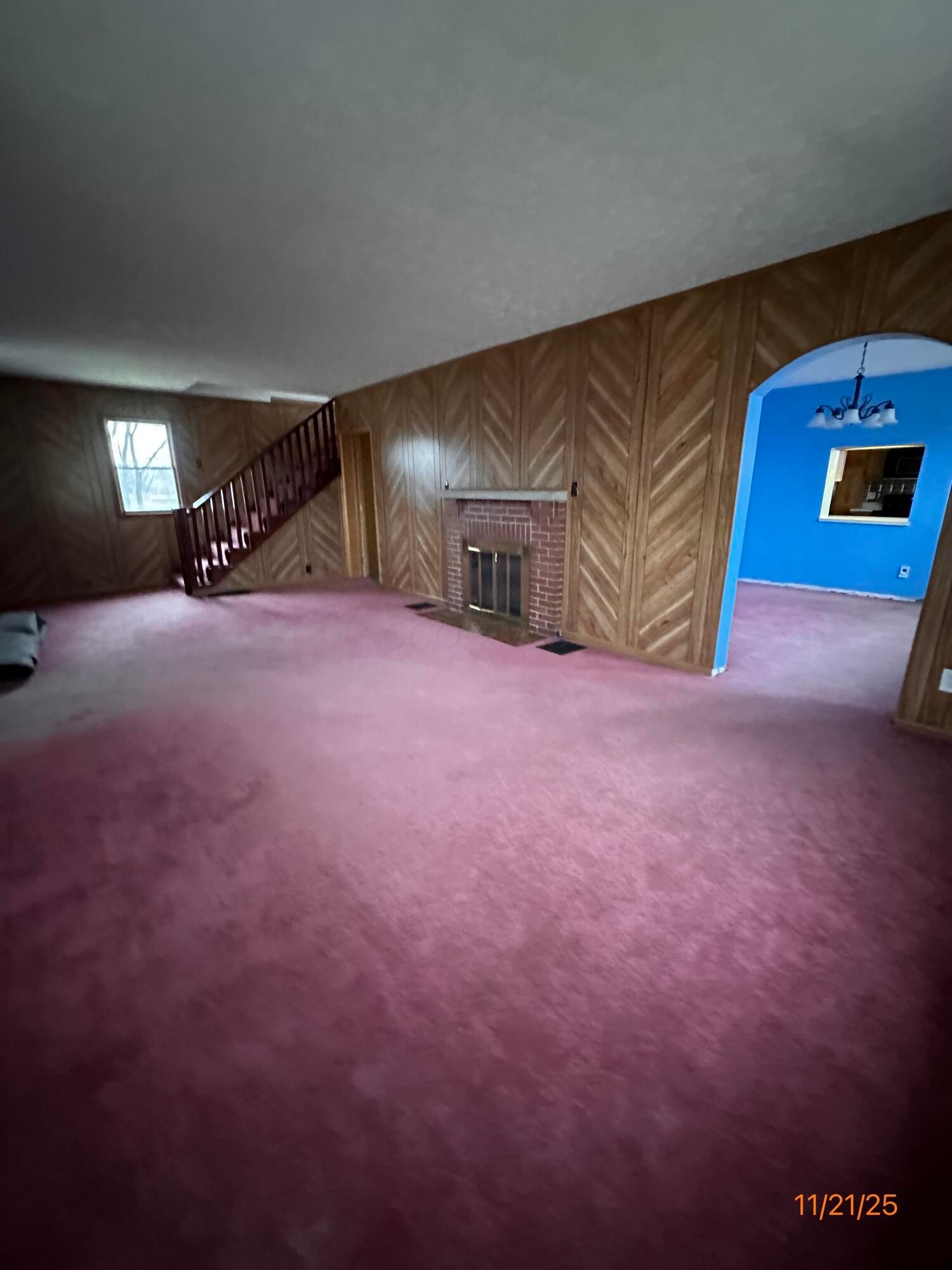 3076 Lithopolis Road Northwest Lancaster, OH 43130 - Photo 10 of 30 Living room