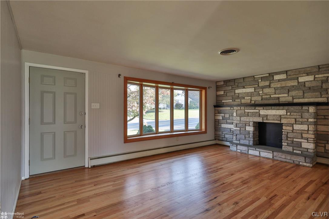 3626 Carter Road Bethlehem, PA 18020 - Photo 2 of 30 Gallery Image 2