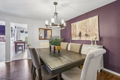 $599,000 | 12 Louisburg Square, Verona, NJ 07044