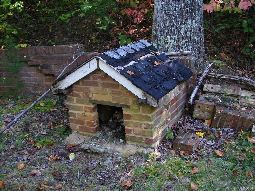 116 Summer Rest Lake Lure, NC 28746 - Photo 8 of 19 Gallery Image 8