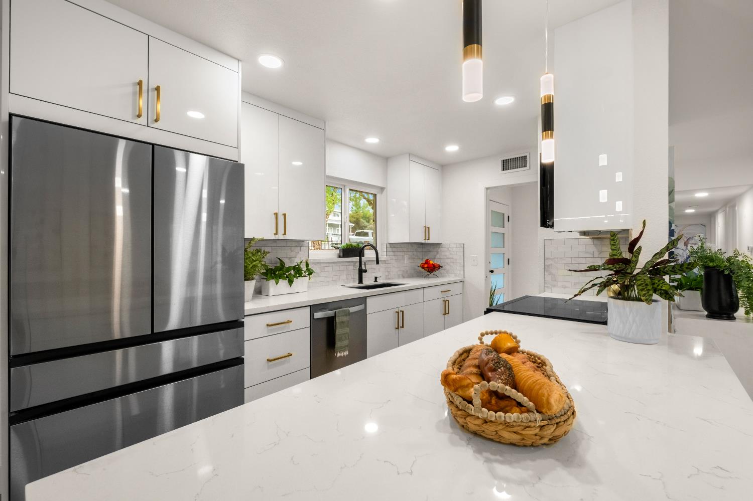 3517 Bajamont Way Carmichael, CA 95608 - Photo 27 of 69