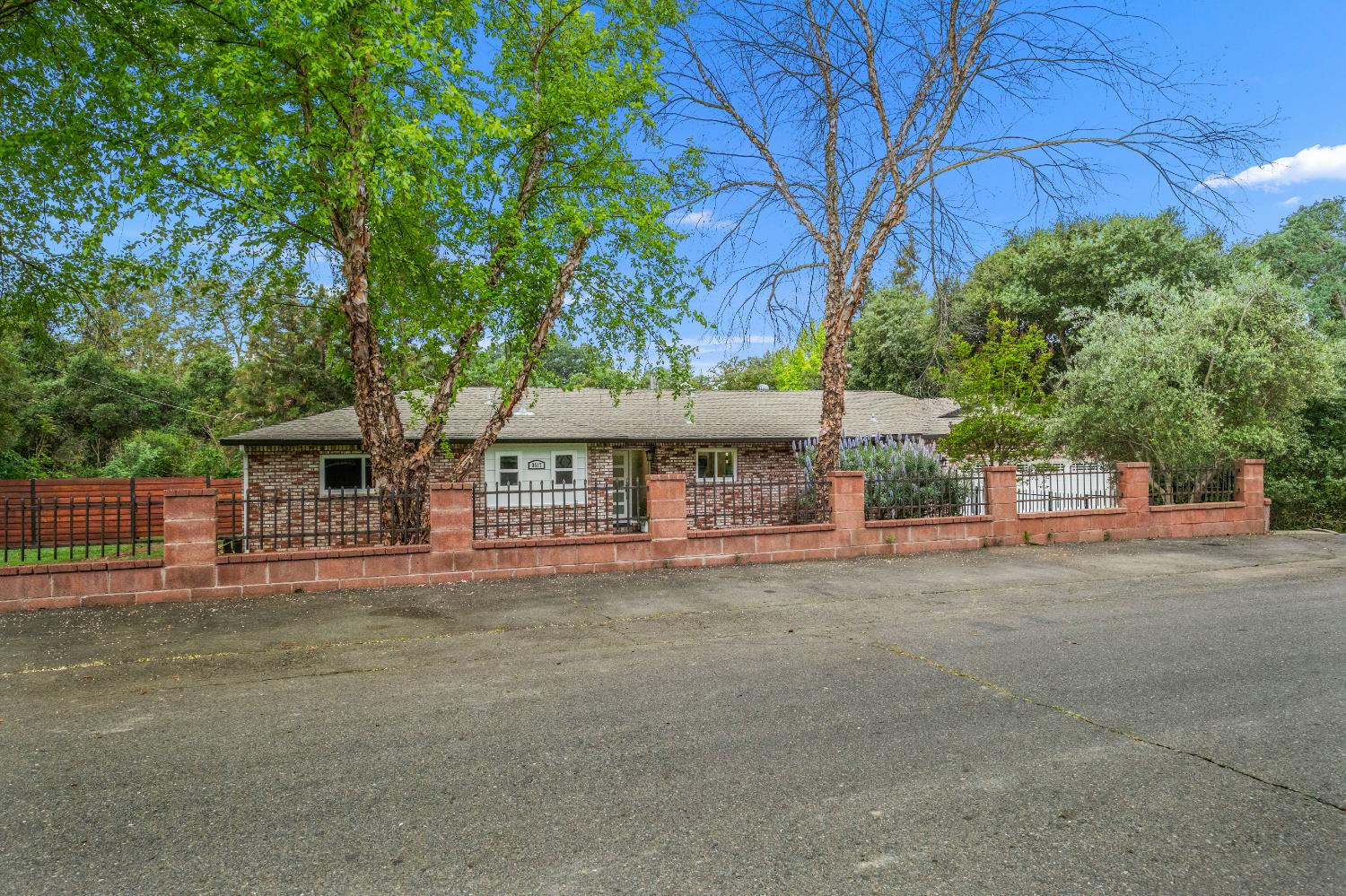 3517 Bajamont Way Carmichael, CA 95608 - Photo 10 of 69