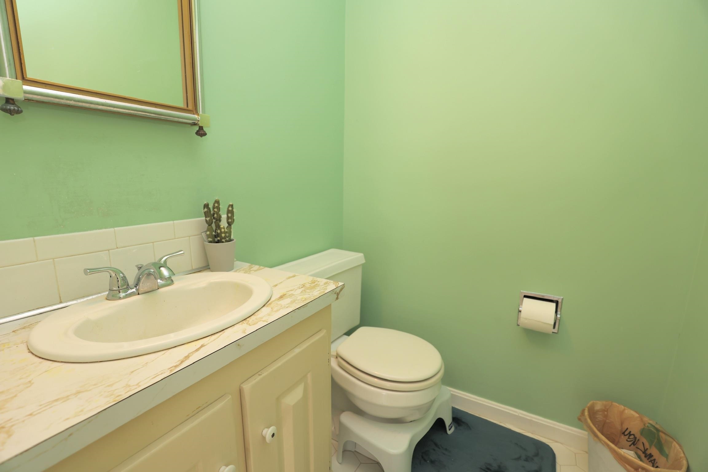 33 Spit Brook Road, Unit 23 Nashua, NH 03060 - Photo 10 of 23