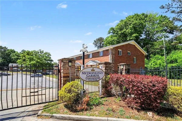 $1,495 | 3751 Martin Luther King Junior Drive Southwest, Unit G16, Atlanta, GA 30331