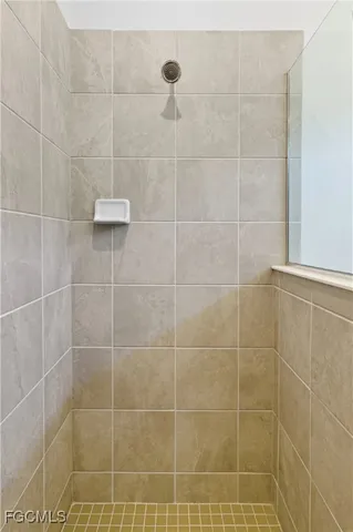 $2,500 | 3984 Sweet Alyssum Terrace, Alva, FL 33920