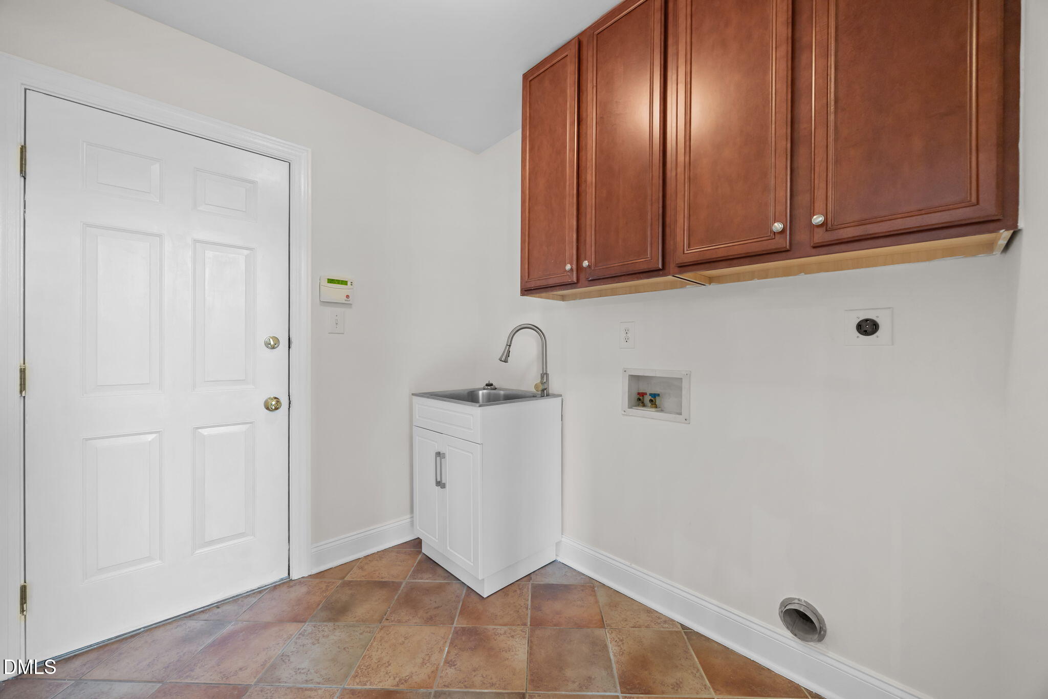 10712 Round Brook Circle Raleigh, NC 27617 - Photo 32 of 69 41-web-or-mls-IMG_1109