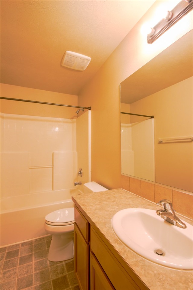 121 North Mayhew Road, Unit 123 Spokane Valley, WA 99216 - Photo 10 of 17 Gallery Image 10