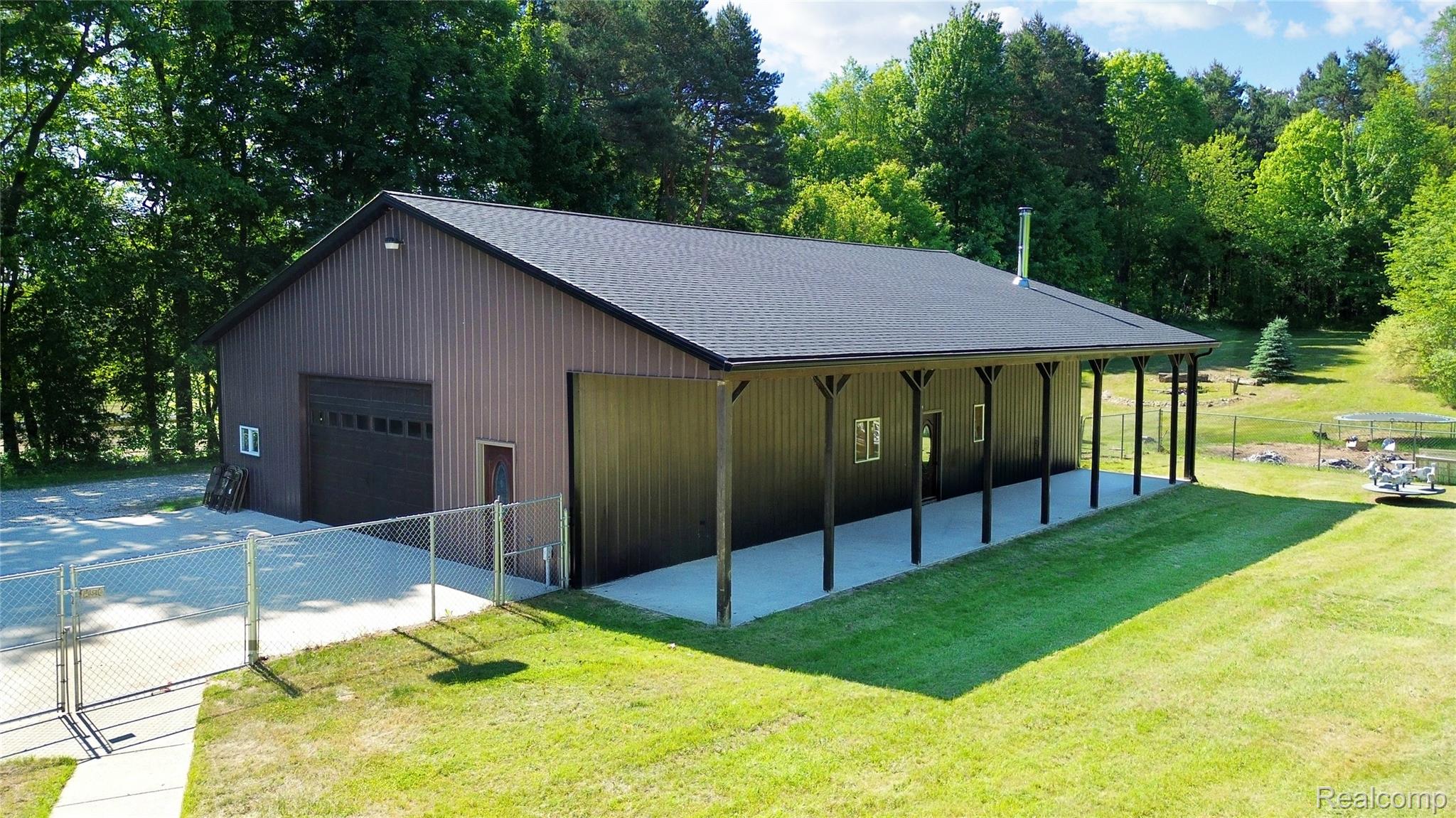 5298 Clear Lake Road North Branch, MI 48461 - Photo 23 of 44 Pole Barn