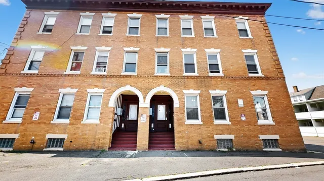 $2,850 | 10 Porter Street, Unit 1, Salem, MA 01970