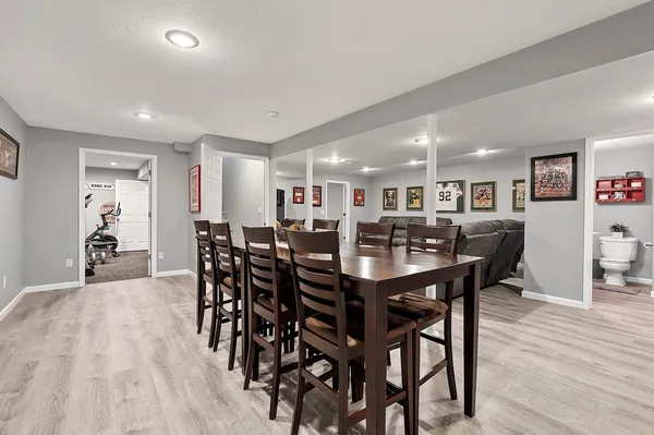 $609,900 | 654 West Rock River Circle, De Pere, WI 54115