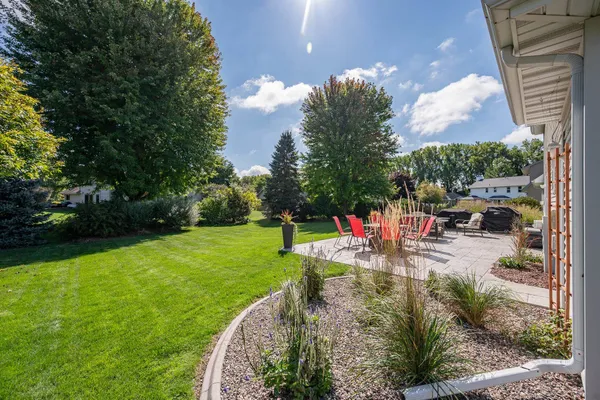 $609,900 | 654 West Rock River Circle, De Pere, WI 54115