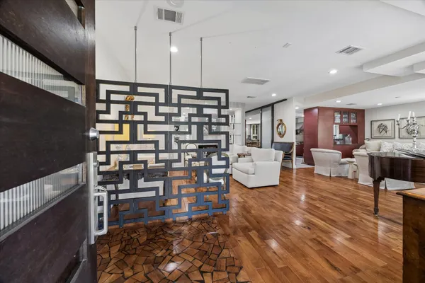 $16,000 | 623 Pinehaven Drive, Houston, TX 77024