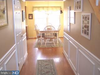 204 Aspen Road Yardley, PA 19067 - Photo 3 of 6 Gallery Image 3