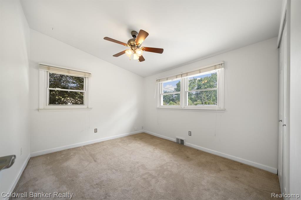 567 South Cranbrook Cross Road Bloomfield Hills, MI 48301 - Photo 24 of 35