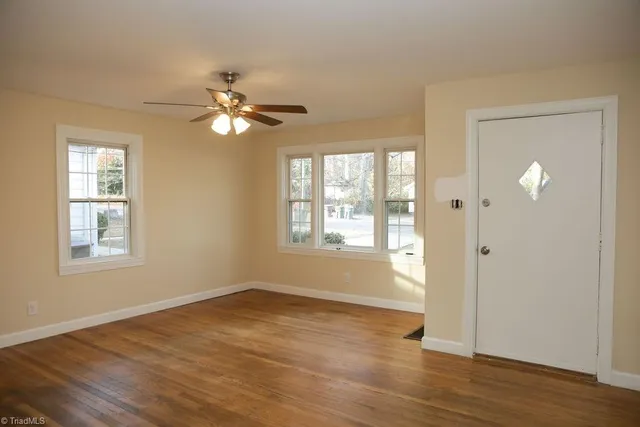 $1,595 | 2007 Walker Avenue, Greensboro, NC 27403