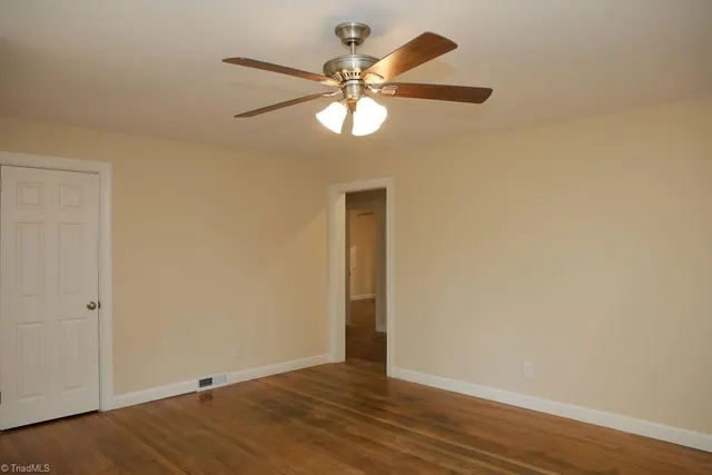 $1,595 | 2007 Walker Avenue, Greensboro, NC 27403