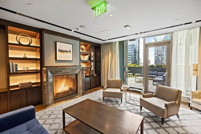 $8,900 | 133 Seaport Boulevard, Unit 1603, Boston, MA 02210