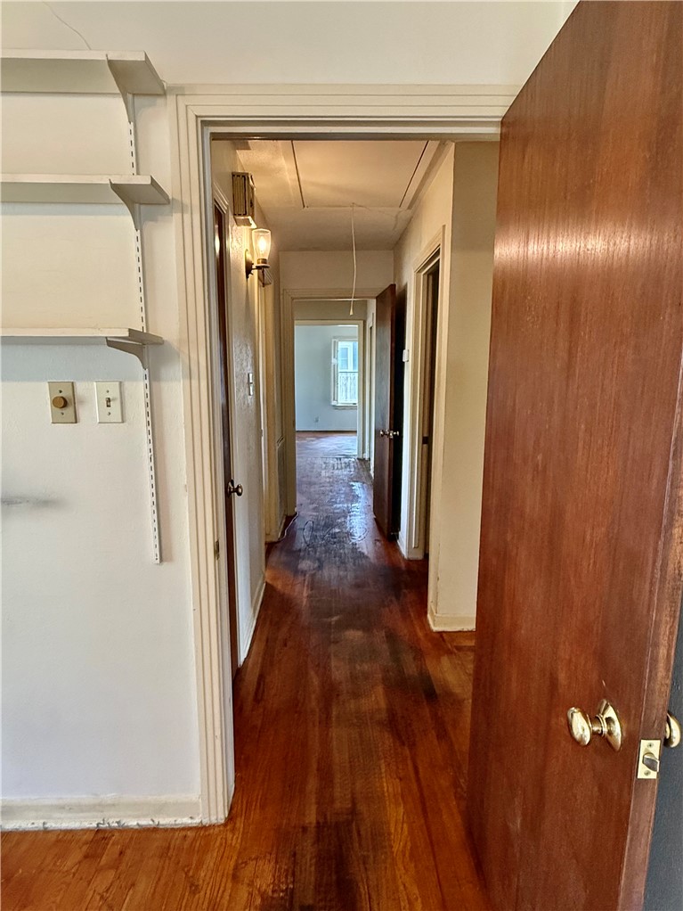 4010 Lowman Street Corpus Christi, TX 78411 - Photo 15 of 33 MAIN HALLWAY