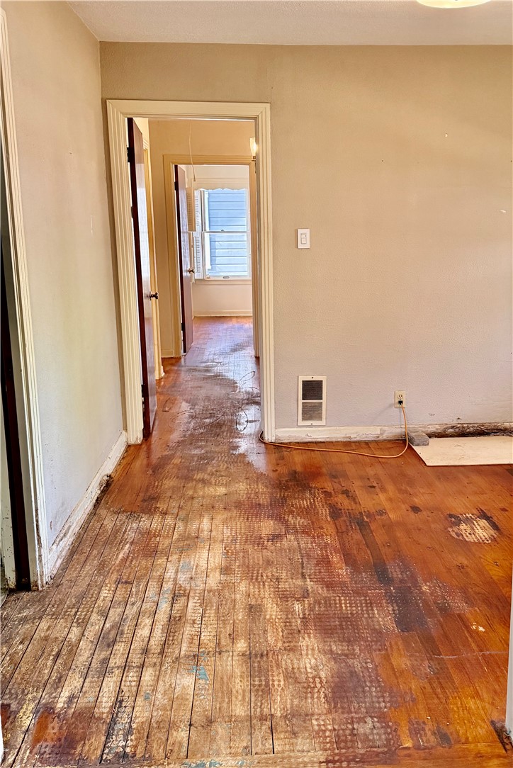 4010 Lowman Street Corpus Christi, TX 78411 - Photo 22 of 33 DINING ROOM-HALLWAY