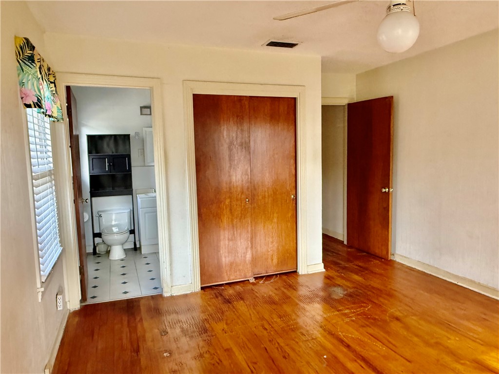 4010 Lowman Street Corpus Christi, TX 78411 - Photo 9 of 33 PRIMARY BEDROOM W/ENSUITE BATHROOM