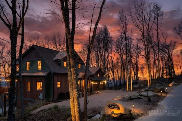 $1,599,000 | 27 Timber Rock Trail, Banner Elk, NC 28604