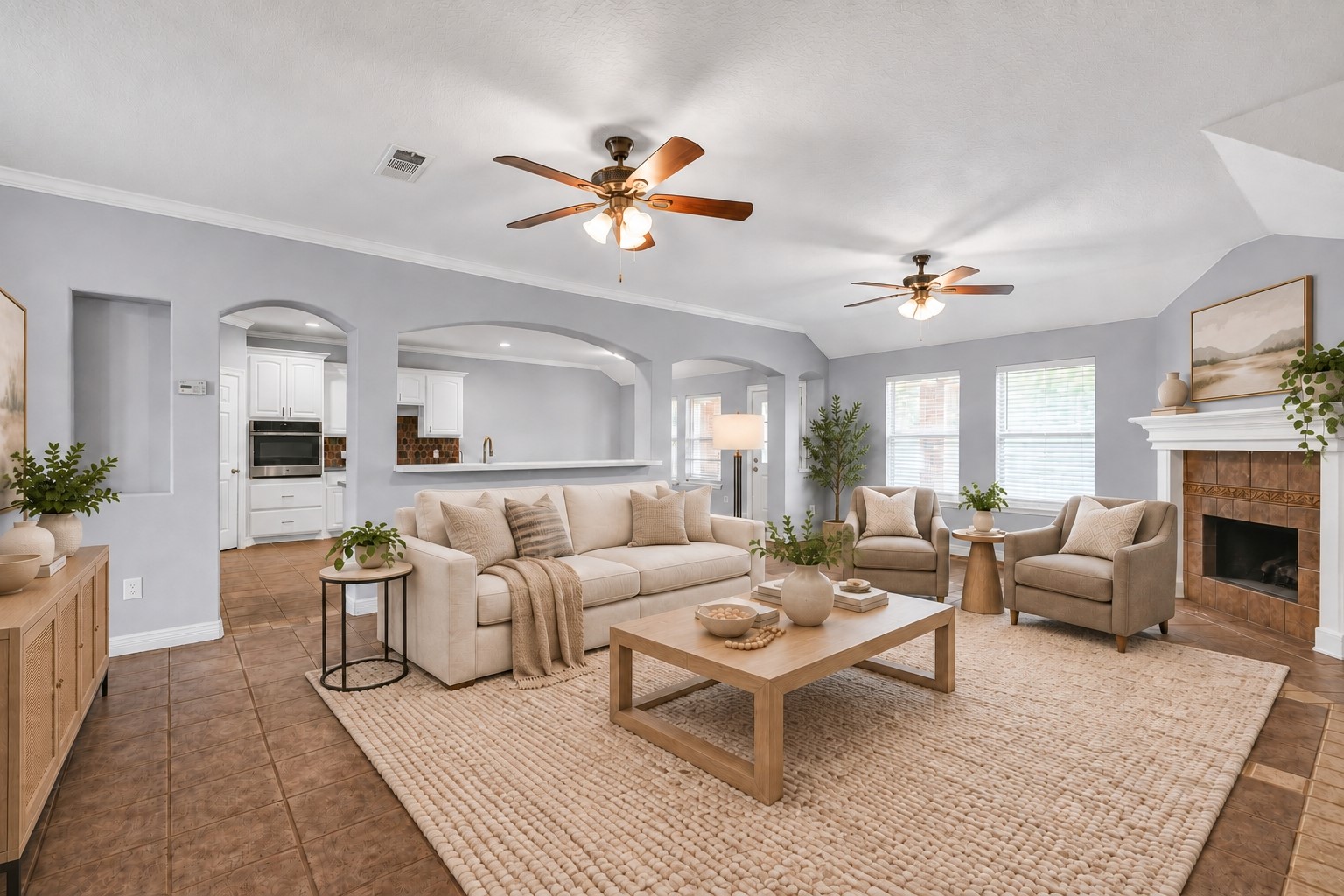 7411 Augusta Lane Rosharon, TX 77583 - Photo 23 of 50 AI VIRTUAL STAGING FOR VISUALIZATION PURPOSES ONLY — FURNITURE AND DÉCOR HAVE BEEN DIGITALLY ADDED